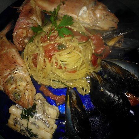 ניקוטרה Hotel Ristorante Antica Marina מראה חיצוני תמונה