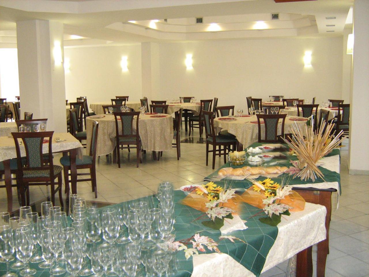 ניקוטרה Hotel Ristorante Antica Marina מראה חיצוני תמונה
