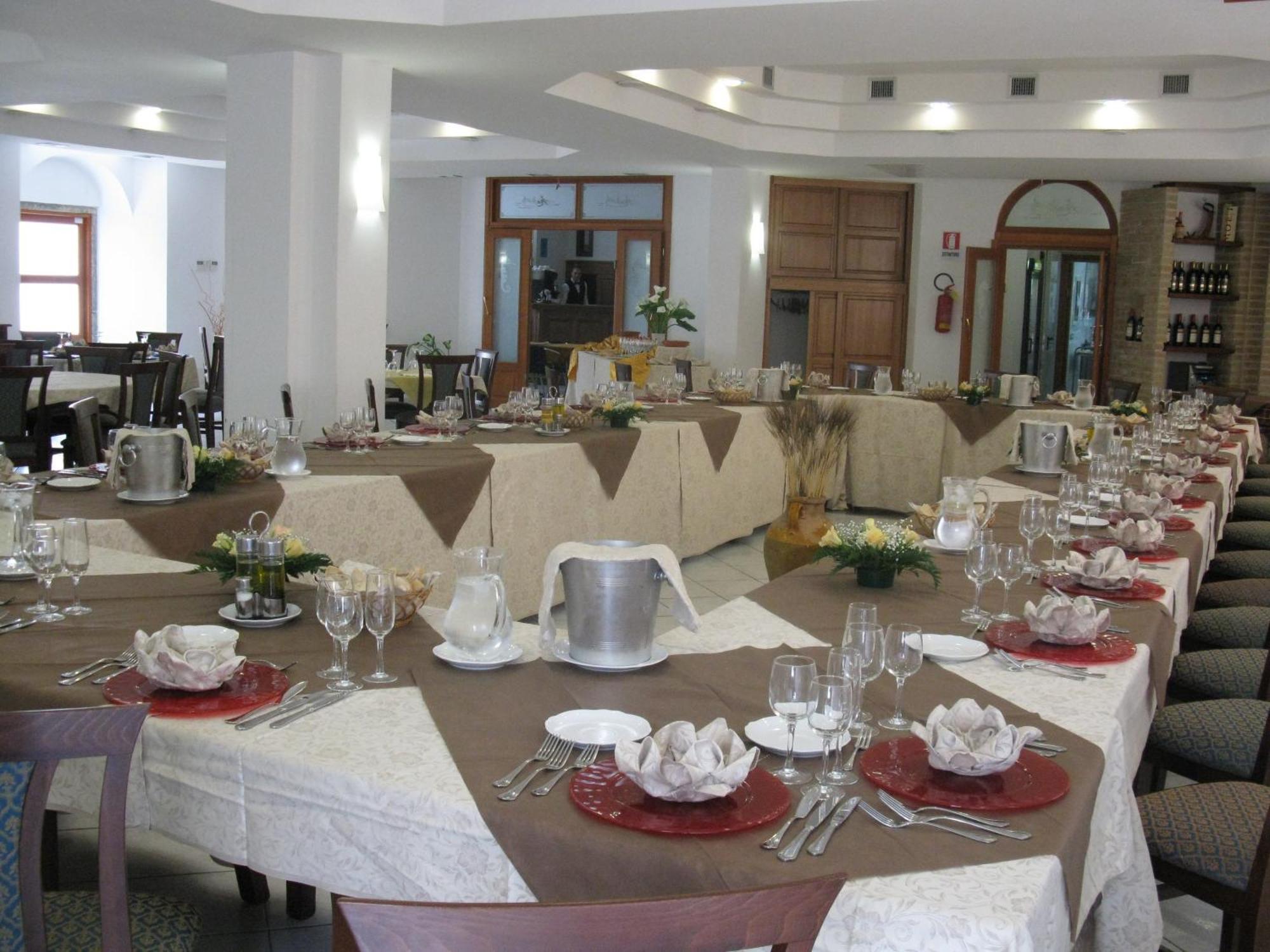 ניקוטרה Hotel Ristorante Antica Marina מראה חיצוני תמונה